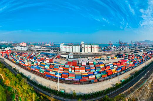 2022年11月25日拍攝的位于江蘇省連云港市的中哈 （連云港） 國際物流基地。