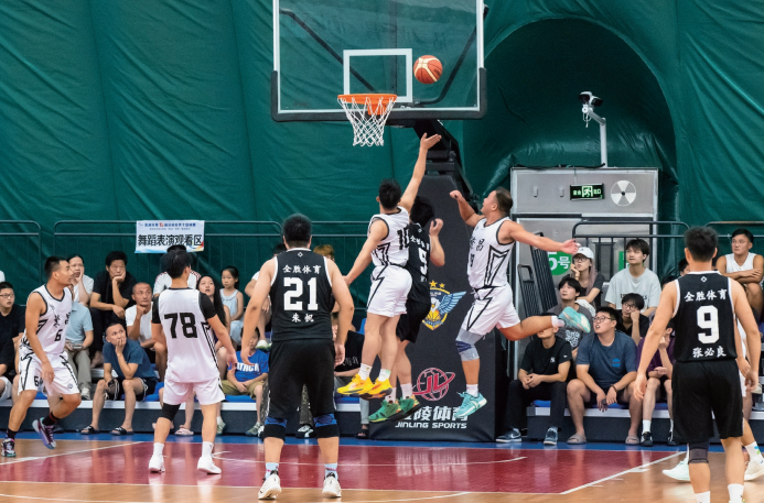 2025年8月30日，安徽省蕪湖市第十五屆運動會群體部籃球比賽暨“蕪BA”城 市籃球聯賽開幕。賽事不僅點燃了全民健身熱情，還掀起了體育消費熱潮，為城市經 濟注入新動能。