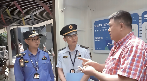 浙江省杭州市通過減負在線平臺推出“綜合查一次”機制,多部門組成 聯合檢查組一次完成垃圾分類、應急物資儲備、區務公開等五項檢查。